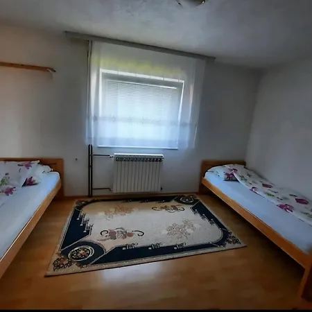 Ilidza فله مع حديقة וילה